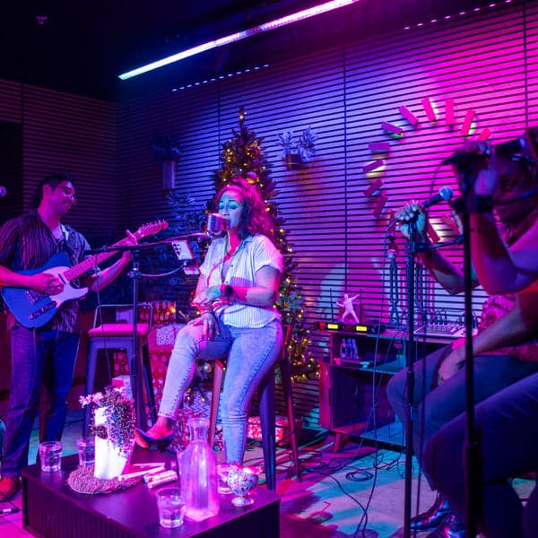 Fireside Sessions at Sessions By The Bay